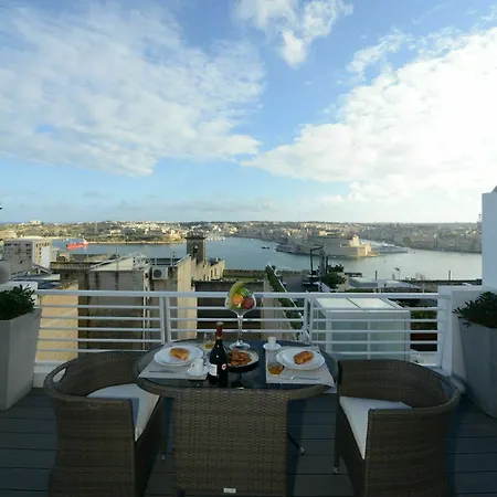 Aparthotel Paulos Valletta