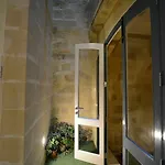 Paulos Aparthotel Valletta