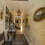 Paulos Aparthotel Valletta