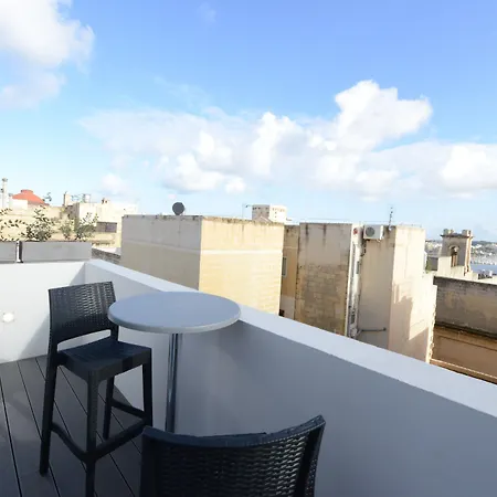 Paulos Apartmanhotel