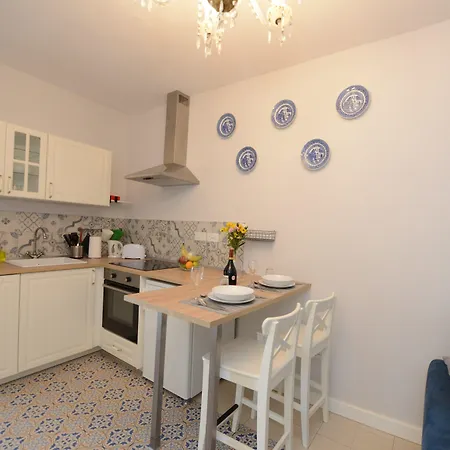 Paulos Apartmanhotel