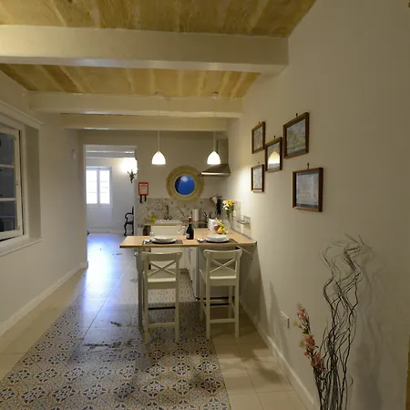 Aparthotel Paulos 4*