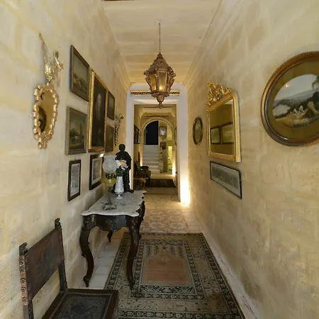 Aparthotel Paulos Valletta