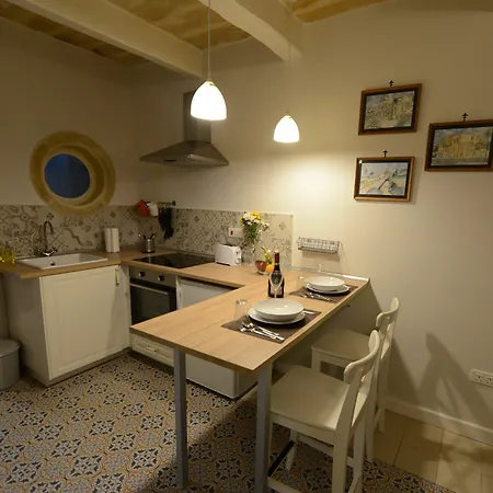 Aparthotel Paulos 4*