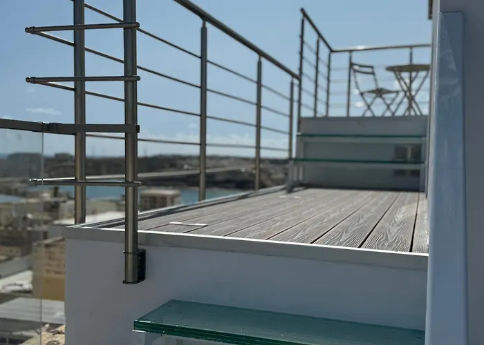 Lejlighedshotel Paulos 4*