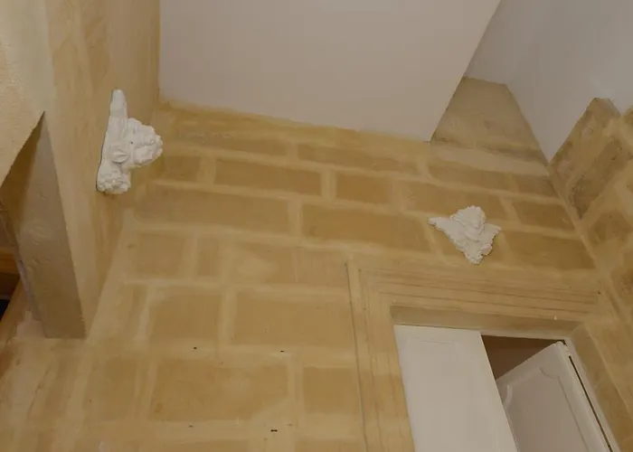 Paulos Aparthotel La Valletta