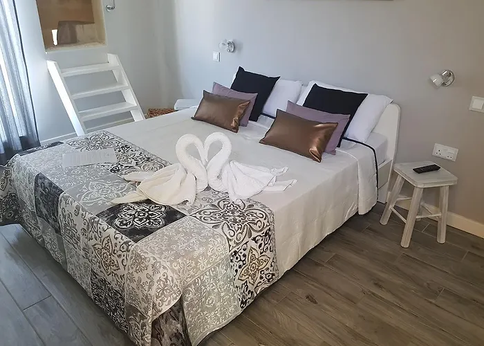 Paulos Aparthotel La Valletta