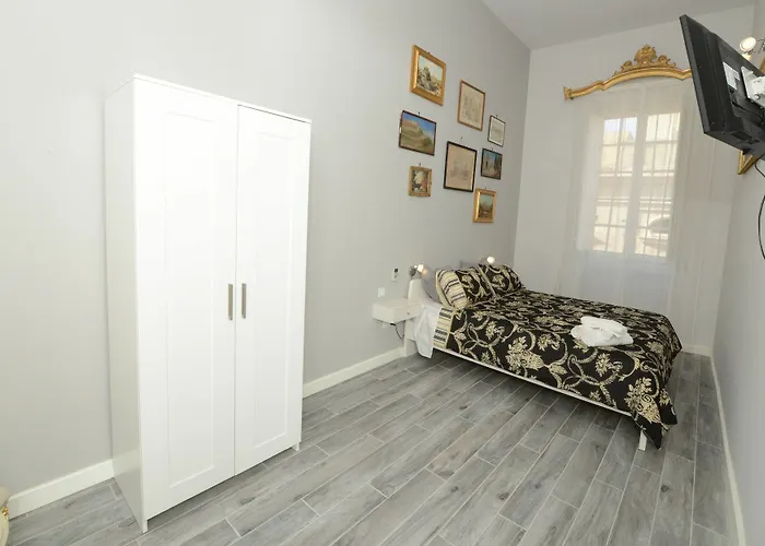 Paulos Lejlighedshotel 4*