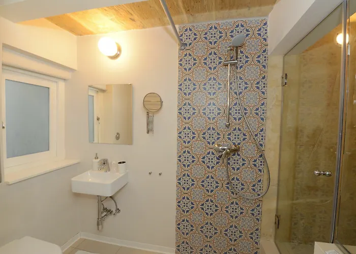 Paulos Aparthotel 4*